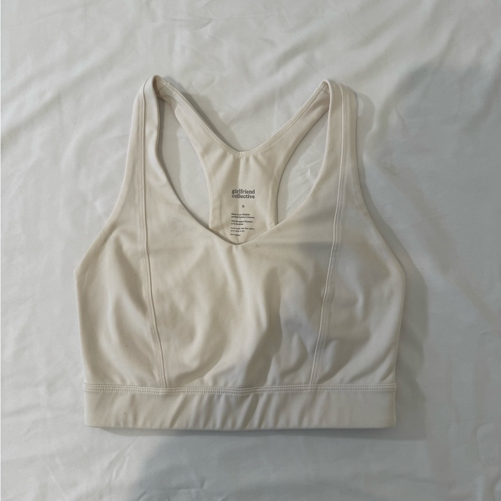 Girlfriend Collective Ivory Maeve V Neck Bra